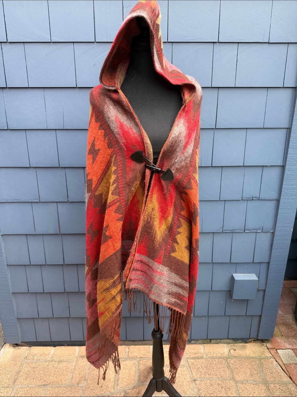 Source Unknown Hooded Southwest-Style Cape in Red and Orange